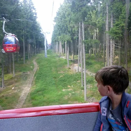 Am Kurpark * בראונלאגה